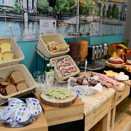 Hostal Ostello Verbania