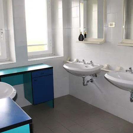 Ostello Verbania * Βερμπάνια