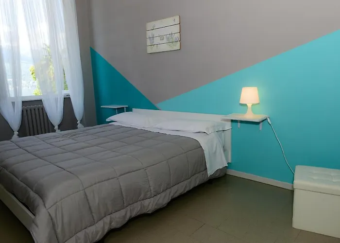 Hostal Ostello Verbania *