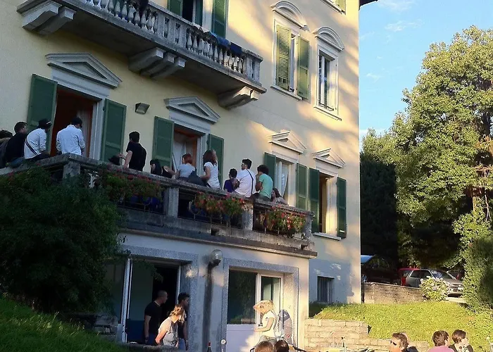 Ostello Verbania Hostal *